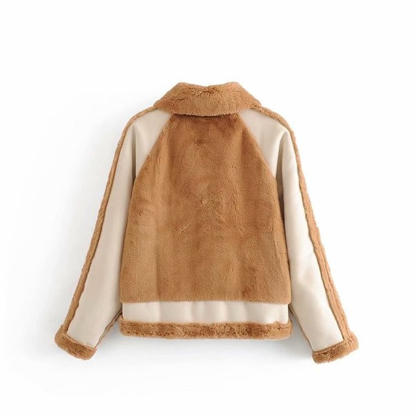 Есенно-зимно дамско палто  с мека подплата и V-образна яка 