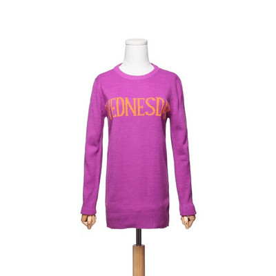 Зимна дамска блуза с цветна бродерия в няколко цвята