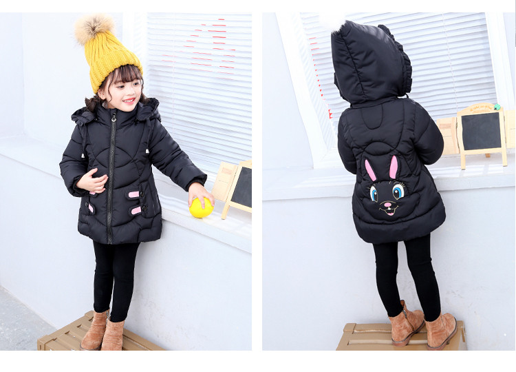 Модерно детско зимно яке за момичета с 3D елемент в черен цвят 