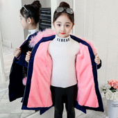 ХИТ Актуално детско яке за момичета с мека подплата и цветен пух в три цвята