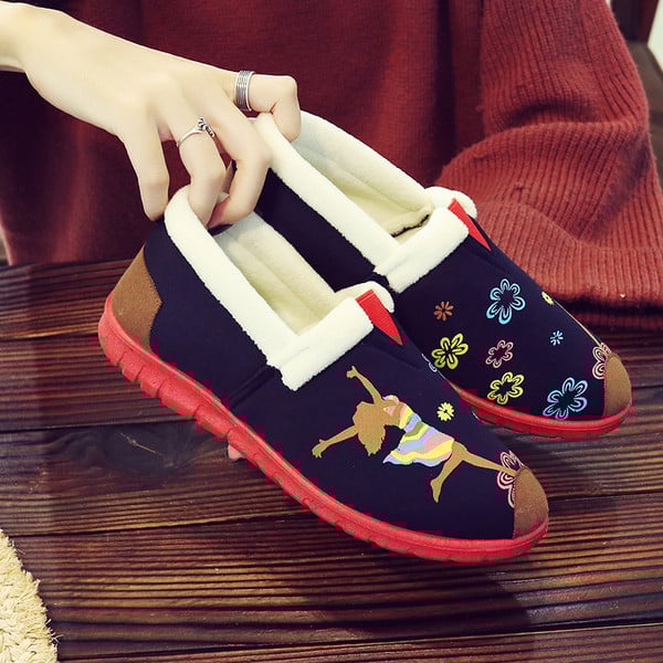 Топли ежедневни дамски обувки за есента и зимата