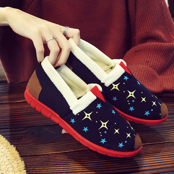 Топли ежедневни дамски обувки за есента и зимата