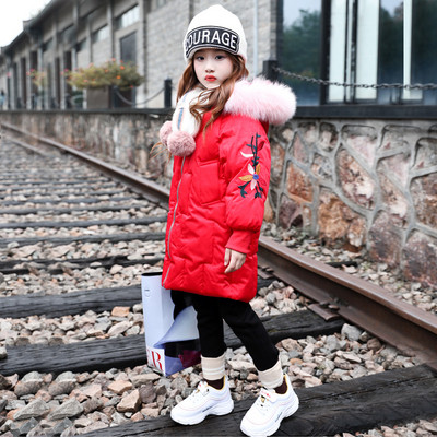 Актуално детско яке с цветна бродерия и качулка