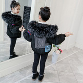 Есенно-зимно детско яке за момичета с пух на качулката в черен и розов цвят