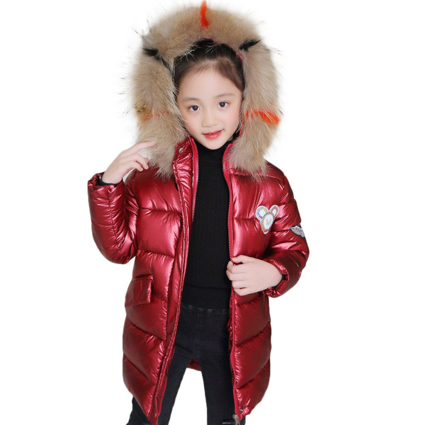 Модерно детско яке с лъскаво покритие и цветна щампа в три цвята