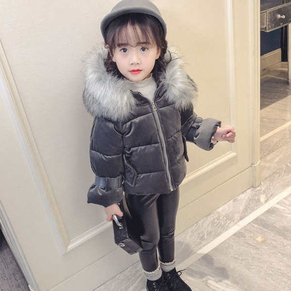 Модерно детско яке за момиче с качулка и пух в два цвята