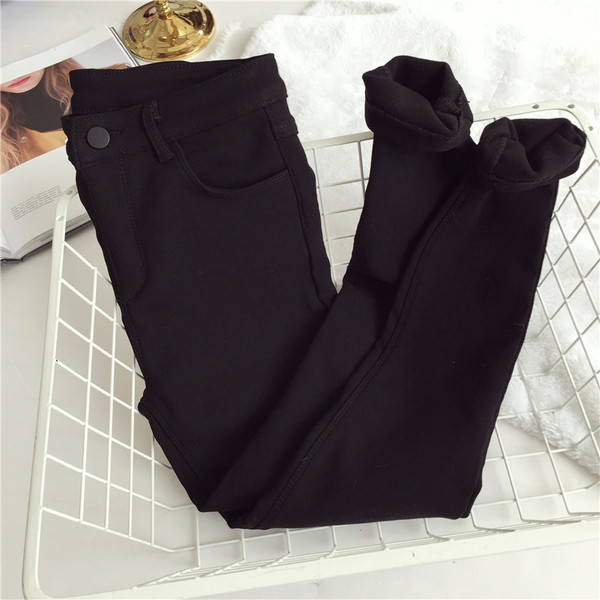 Дамски актуални дънки в три цвята