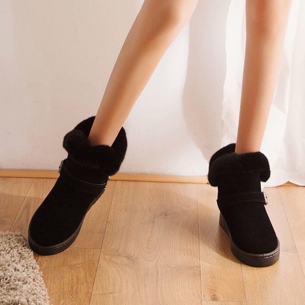 Női alkalmi csizma kétféle modellben