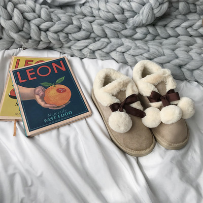 Női pehelycsizma három színben