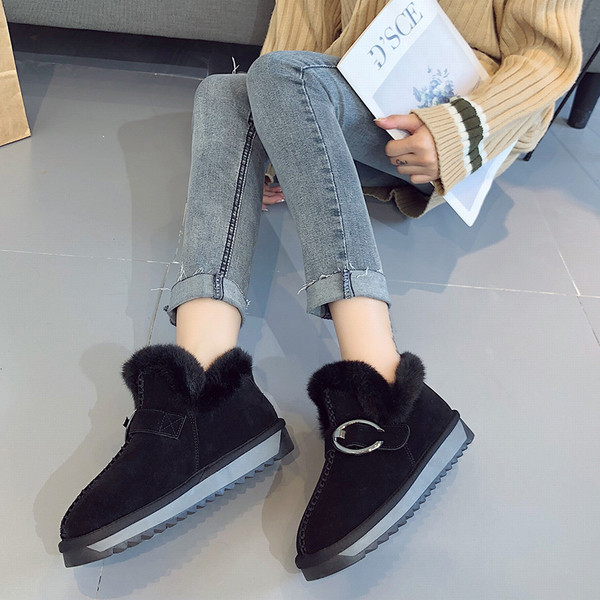 Modern női csizma két színben - barna és fekete