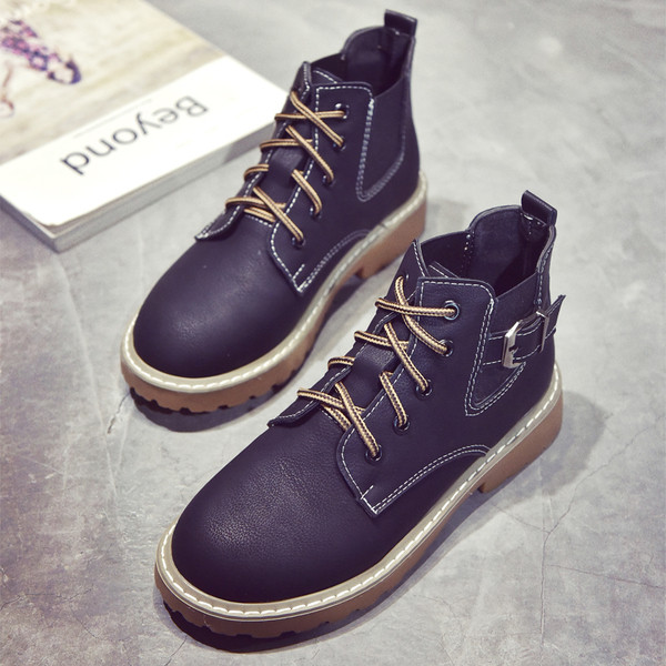 Vastag talpú női csizma három színben