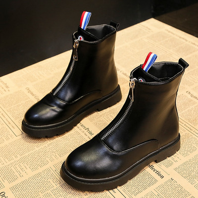 Elegáns női csizma fekete színben