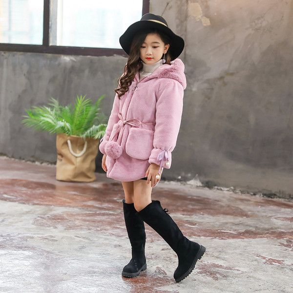 Téli gyerek pehelykabát lányoknak fekete, rózsaszín és fehér színben