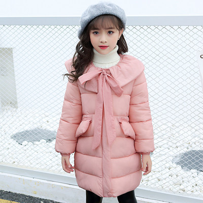 Gyermek téli kabát O-alakú gallérral, két színben megkötővel