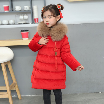 Modern gyerekkabát lányoknak piros pehelyszínnel