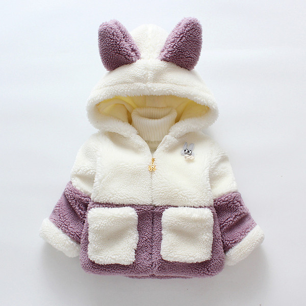 Stílusos gyerek pehelykabát 3D elemekkel, két színben