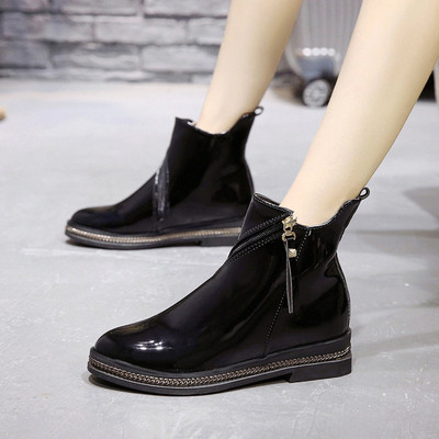 Fekete színű női csizma - két modell