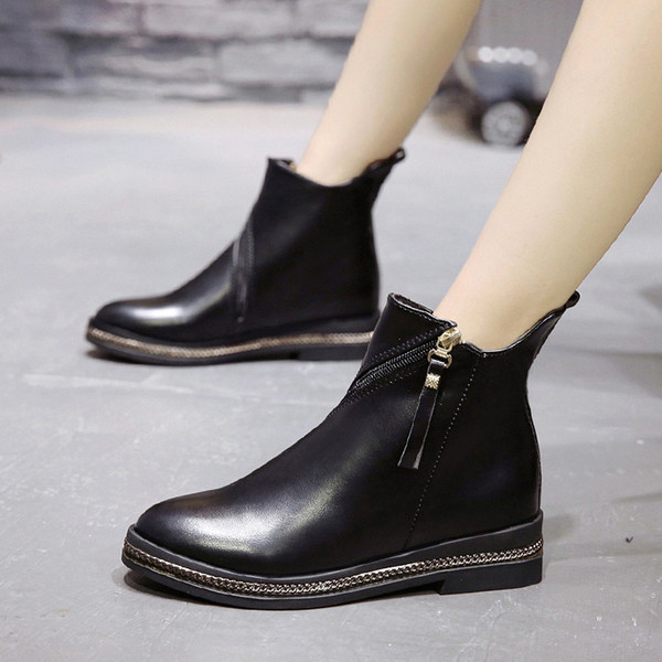 Fekete színű női csizma - két modell