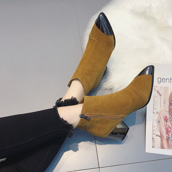 Stílusos női hegyes csizma három színben