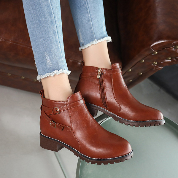 Női alkalmi csizma barna és fekete színben