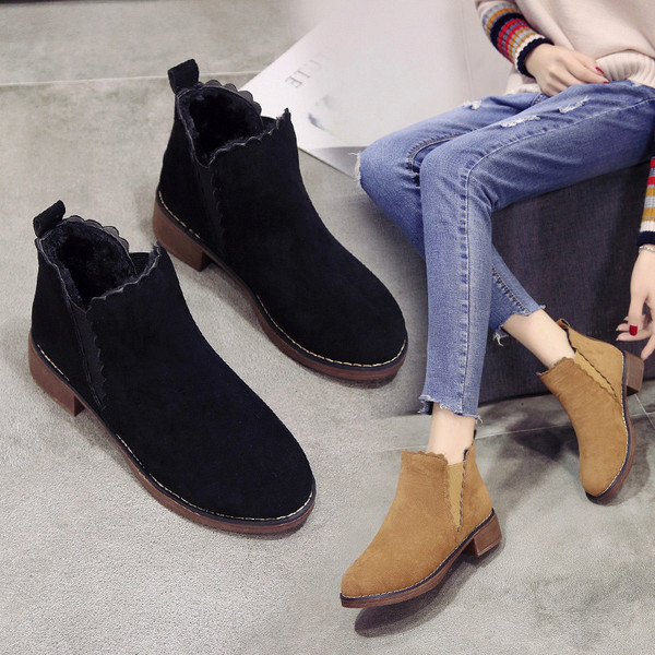 Női topikus csizma két színben