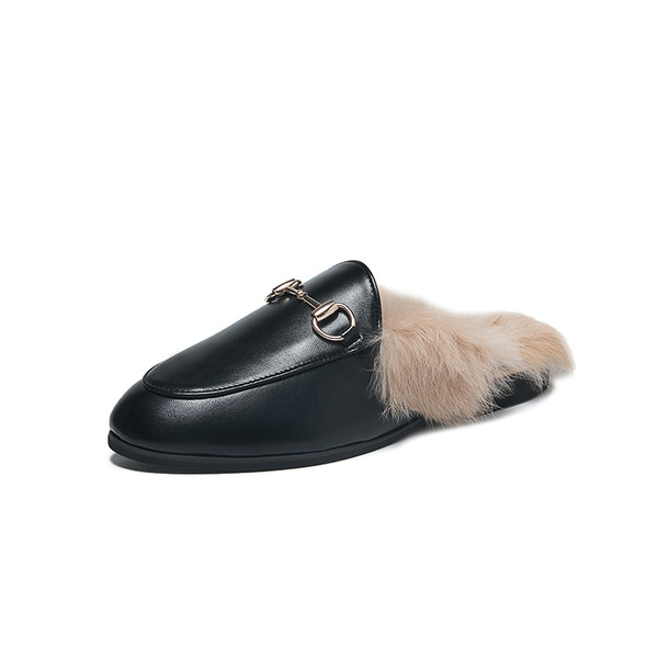 Modern női cipő fekete pehellyel