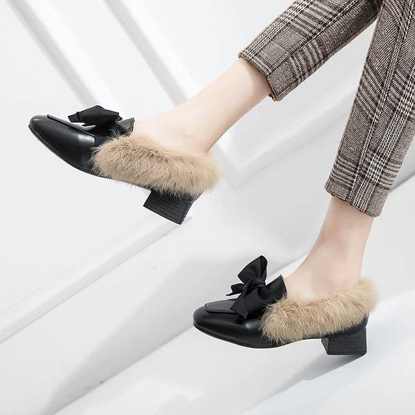 Női topikcipő pehellyel és szalaggal, három színben