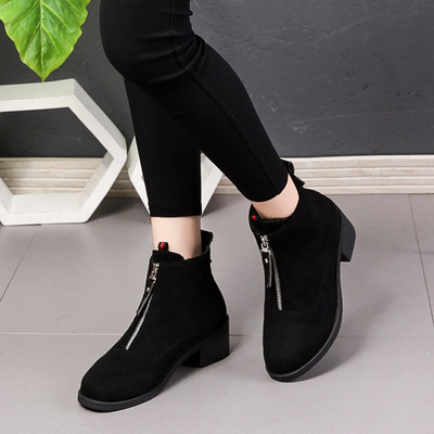 Öko velúrból készült női csizma két színben, cipzárral