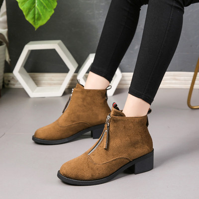 Öko velúrból készült női csizma két színben, cipzárral