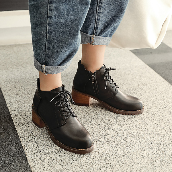 Eko bőrből készült stílusos női csizma három színben