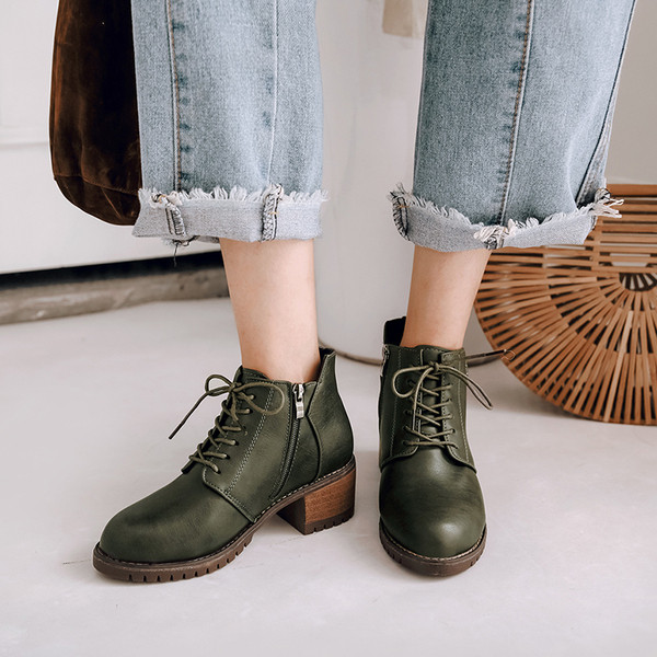 Eko bőrből készült stílusos női csizma három színben