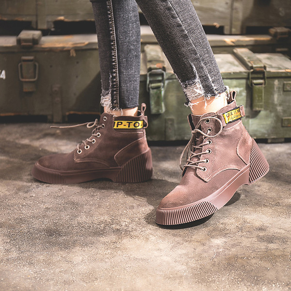 Öko velúrból készült női csizma barna és fekete színben