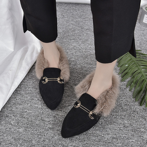 Női topikus cipő két színben, csattal