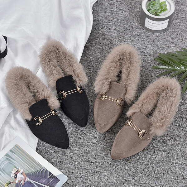 Női topikus cipő két színben, csattal