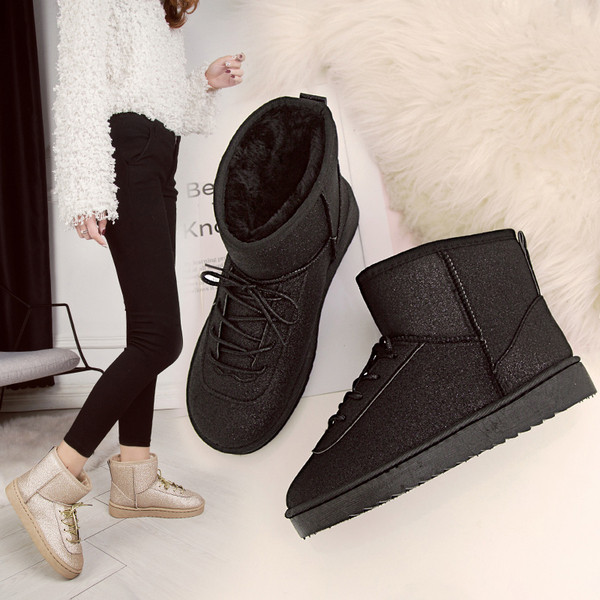 Modern női csizma két színben fűzős