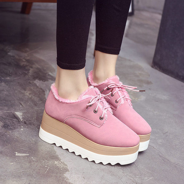 Modern női cipő pehellyel, három színben