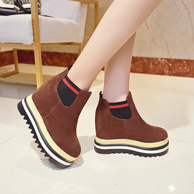 Modern női magas talpú csizma két színben