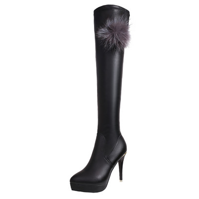 Női felső csizma fekete színben, magassarkúval