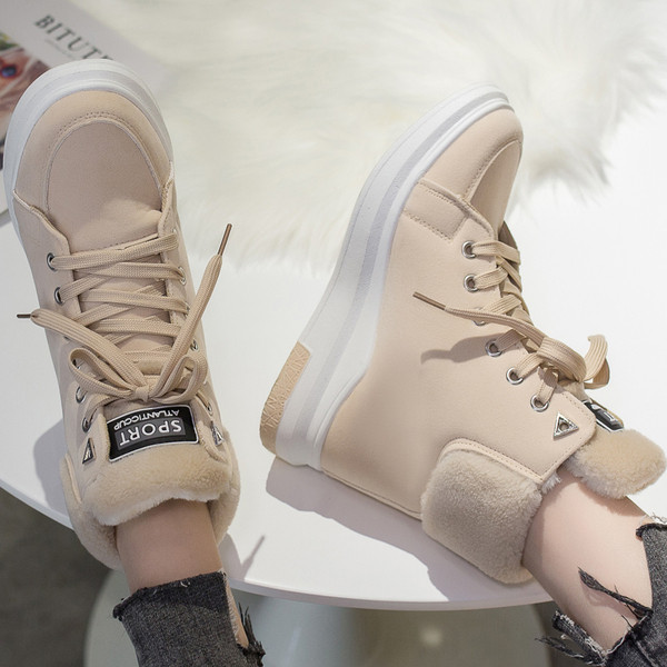 Modern női tornacipő három színben