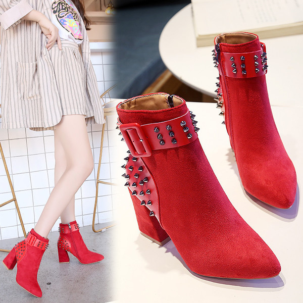 Modern női csizma fűzőlyukkal, három színben