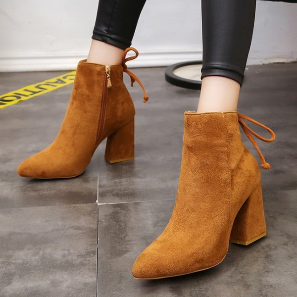 Női aktuális csizma öko velúrból több színben