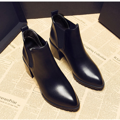 Eko bőrből készült stílusos női csizma fekete színben - hegyes modell