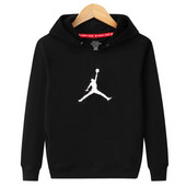 Eжедневен детски суичър с цветна апликация в няколко вида 