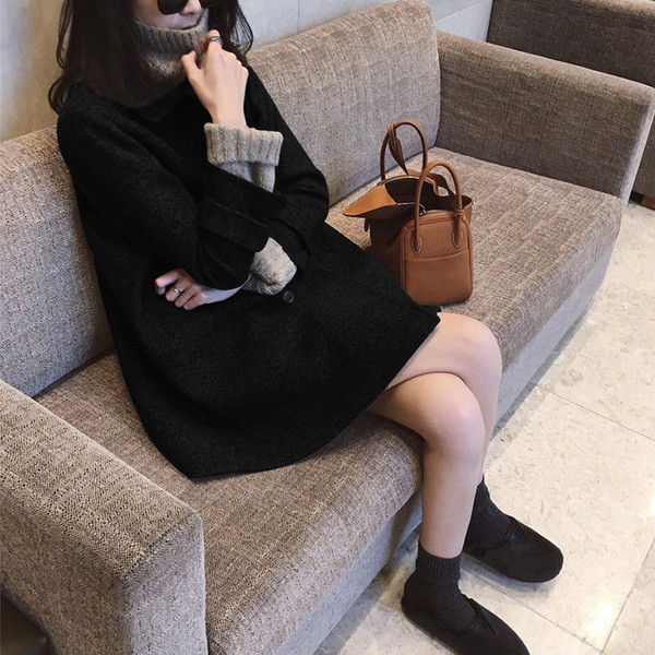 Modern női kabát szürke és fekete színben - széles modell