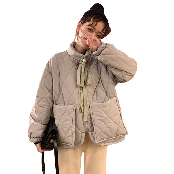 Μοντέρνο γυναικείο μπουφάν με κορδόνια και μεγάλες τσέπες σε δύο χρώματα