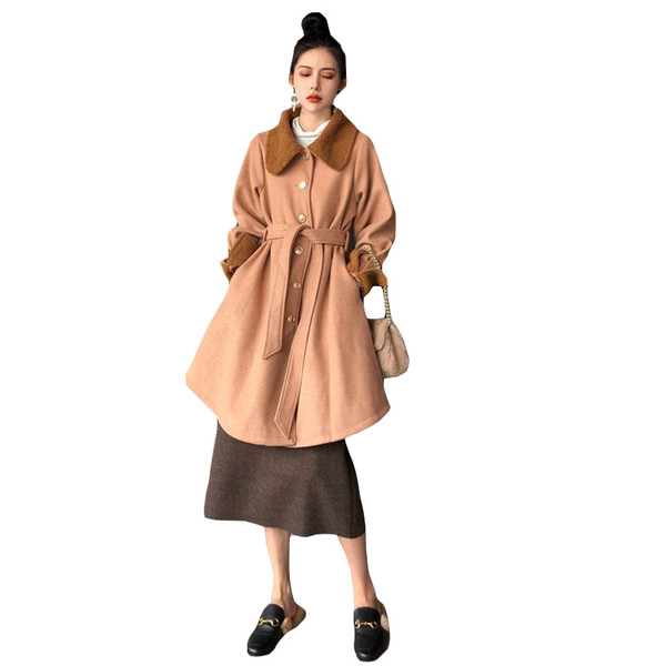 Stílusos női kabát modell övvel fehér és barna színben