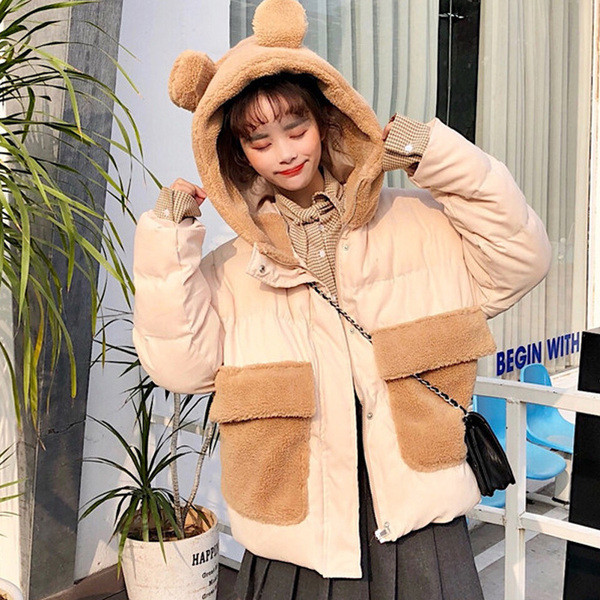 Női alkalmi kabát pehely kapucnival és 3D elemmel, két színben