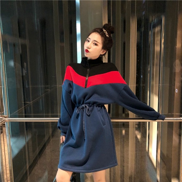 Lezser női ruha zsebekkel, gumírozott derékkal, két színben