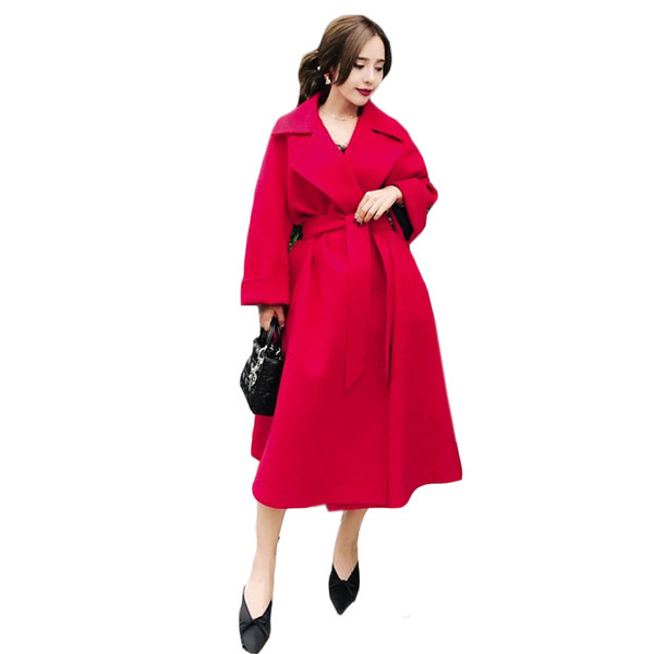 Stílusos női kabát V-alakú gallérral és övvel több színben