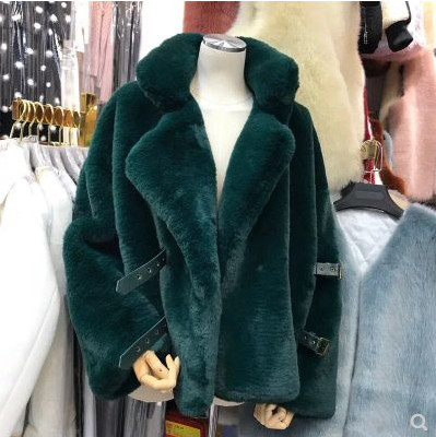 Modern női pehelykabát V-alakú gallérral több színben